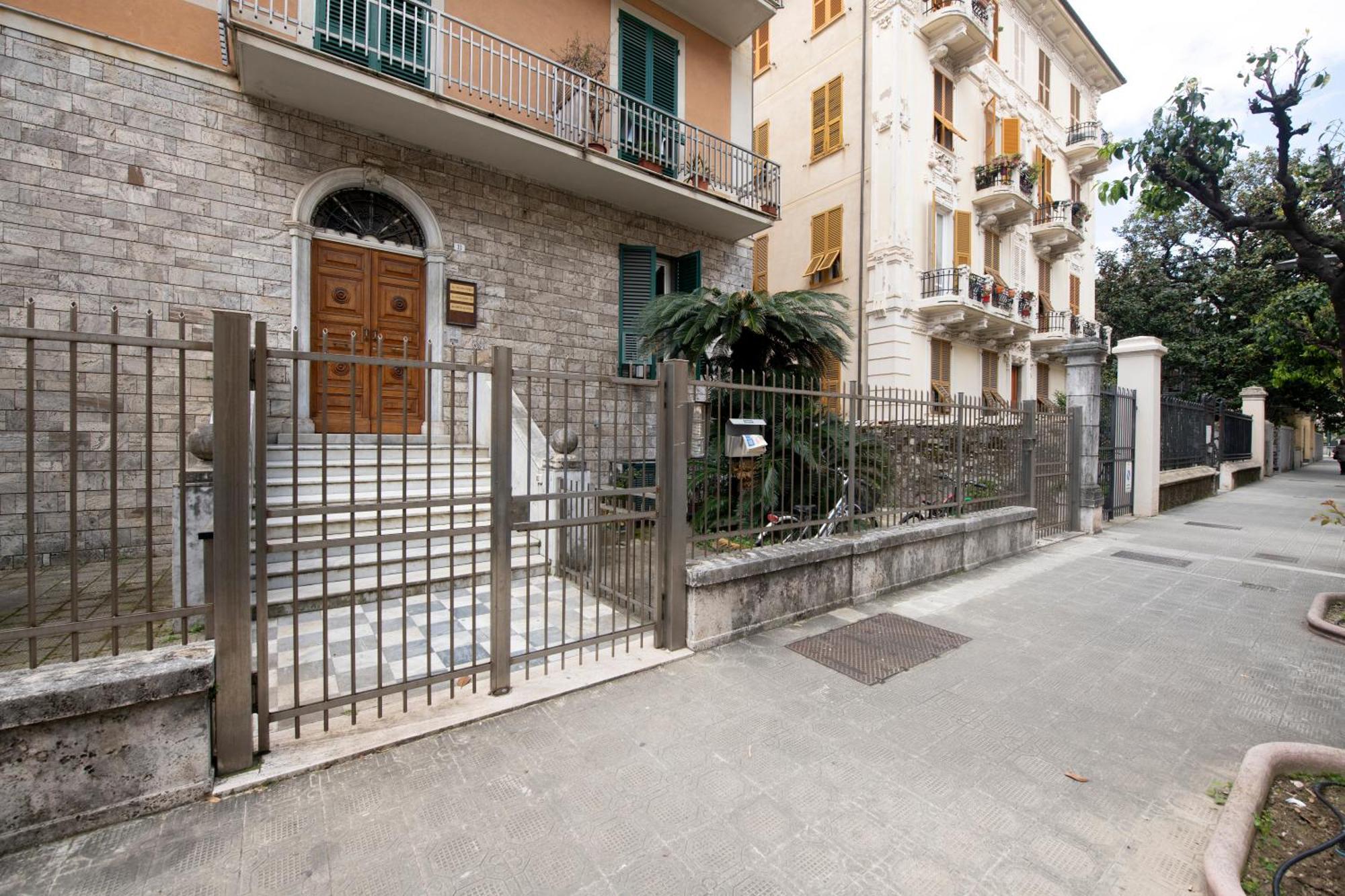 243B - Appartamento Mignon - Sara Home Chiavari, 200Metri Dal Mare Экстерьер фото